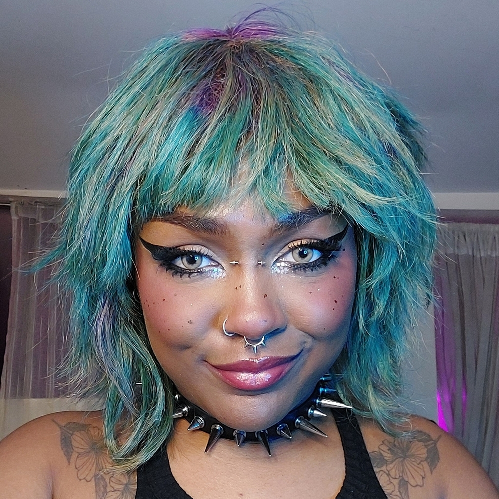 Meet your Posher, Cleopatra